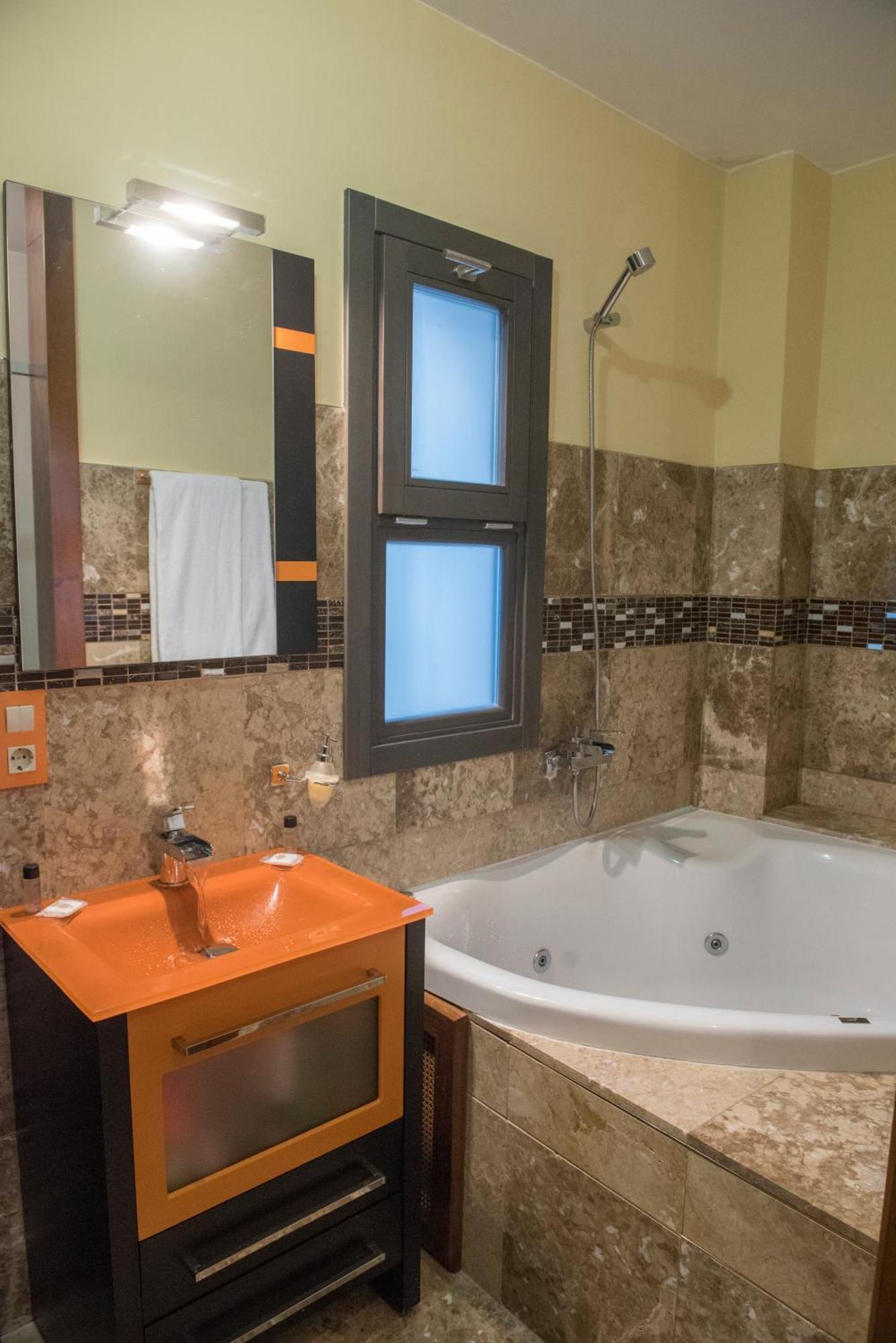 Apartamentos Luxury Puente De Triana Seville Exterior photo