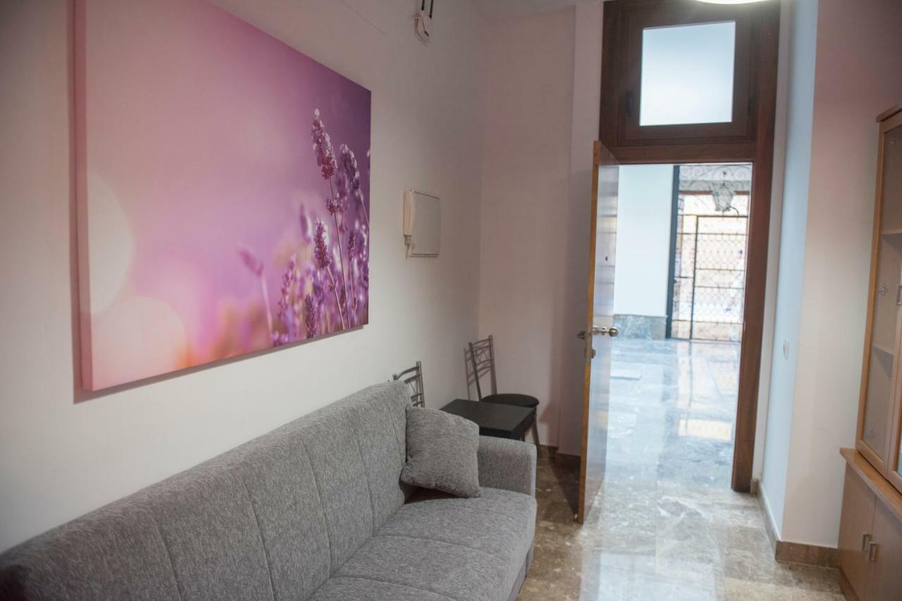 Apartamentos Luxury Puente De Triana Seville Exterior photo